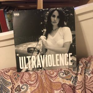VINTAGE RECORDS | ULTRA VIOLENCE-LANA DEL RAY